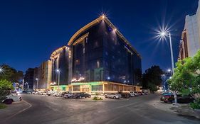 Belvilla Alhamra Vivid Plaza Hotel